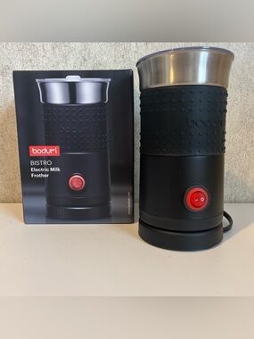 Bodum Bistro Electric Milk Frother 11902-Black Finish-New Open Box